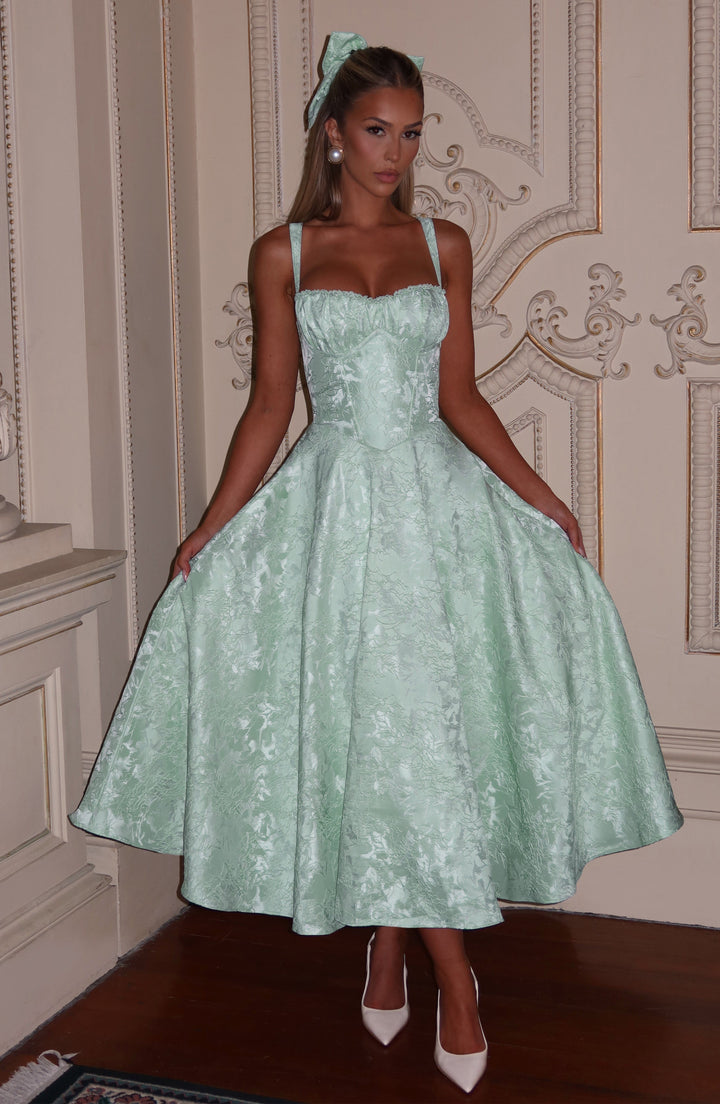 מתלבשות מידי מינטואית אותנטיות