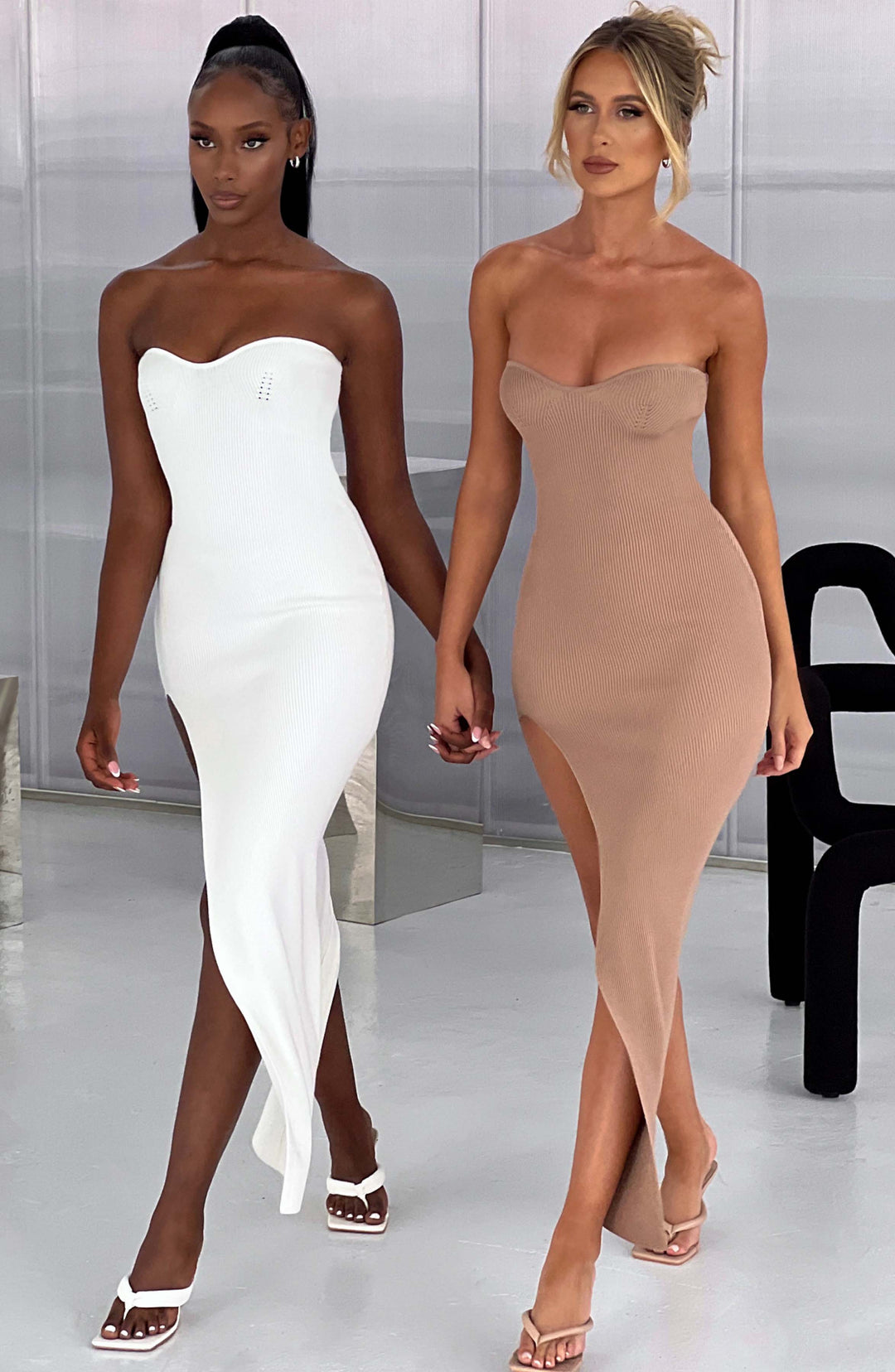 אנגלה - שמלת מקסי לבנה